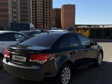 Chevrolet Cruze 2014 года за 3 500 000 тг. в Астана – фото 3