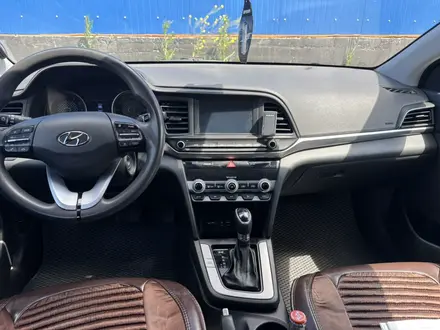 Hyundai Elantra 2019 года за 7 000 000 тг. в Астана – фото 5