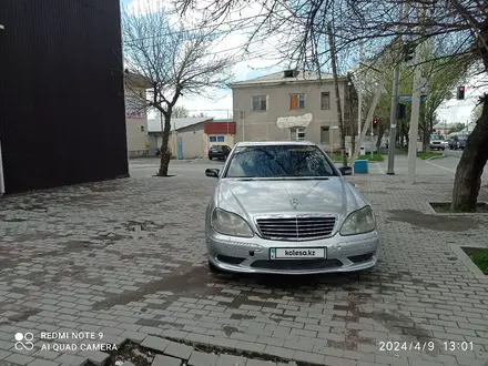 Mercedes-Benz S 320 1999 года за 3 400 000 тг. в Шымкент – фото 2