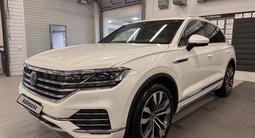 Volkswagen Touareg 2022 года за 31 800 000 тг. в Алматы – фото 3