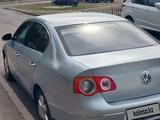 Volkswagen Passat 2006 годаүшін3 500 000 тг. в Астана – фото 2