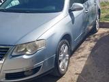Volkswagen Passat 2006 годаүшін3 500 000 тг. в Астана – фото 3