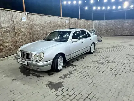 Mercedes-Benz E 280 1996 годаүшін3 100 000 тг. в Алматы – фото 4