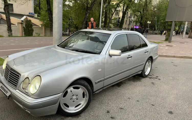 Mercedes-Benz E 280 1996 года за 3 100 000 тг. в Алматы