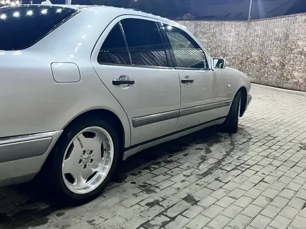 Mercedes-Benz E 280 1996 годаүшін3 100 000 тг. в Алматы – фото 5