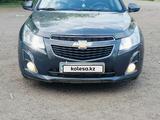 Chevrolet Cruze 2013 года за 3 500 000 тг. в Уральск – фото 2