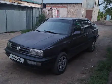 Volkswagen Vento 1993 года за 920 000 тг. в Астана – фото 6