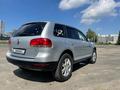 Volkswagen Touareg 2006 года за 6 000 000 тг. в Усть-Каменогорск – фото 7