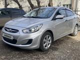 Hyundai Solaris 2011 года за 4 700 000 тг. в Усть-Каменогорск – фото 2