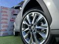 Toyota Highlander 2022 годаfor30 000 000 тг. в Шымкент – фото 17