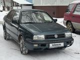 Volkswagen Vento 1993 года за 1 200 000 тг. в Жезказган – фото 2