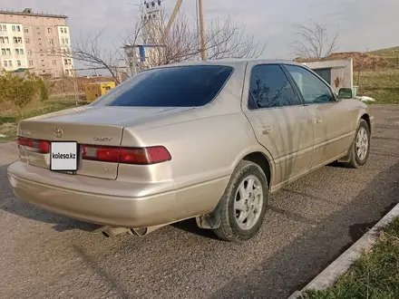 Toyota Camry 1999 года за 3 100 000 тг. в Шымкент – фото 3