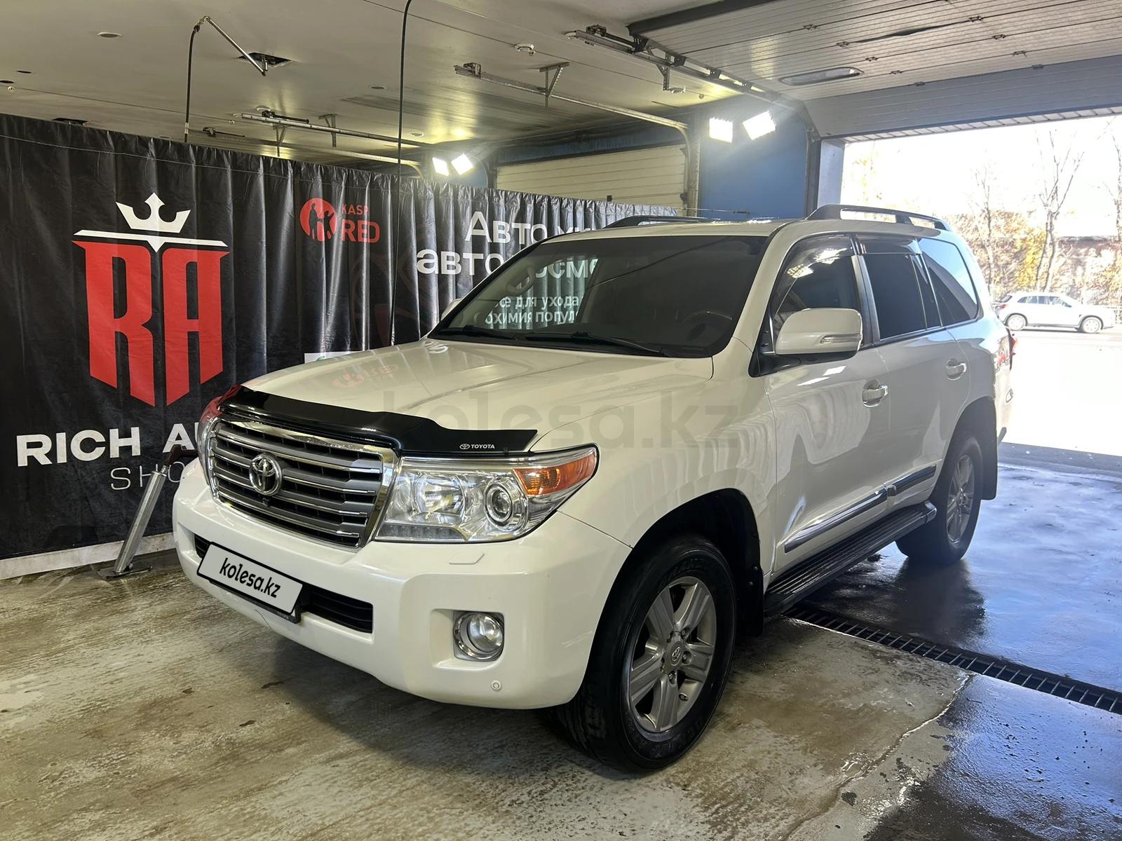 Toyota Land Cruiser 2013 г.