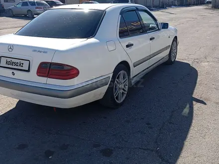 Mercedes-Benz E 230 1997 года за 2 500 000 тг. в Талдыкорган – фото 9