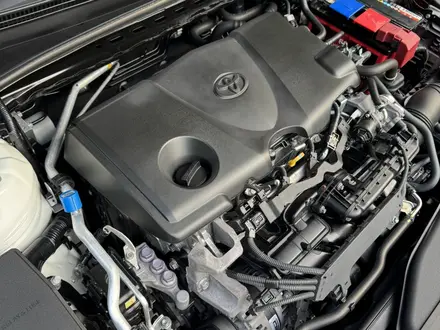 Toyota Camry 2021 года за 14 570 000 тг. в Алматы – фото 69