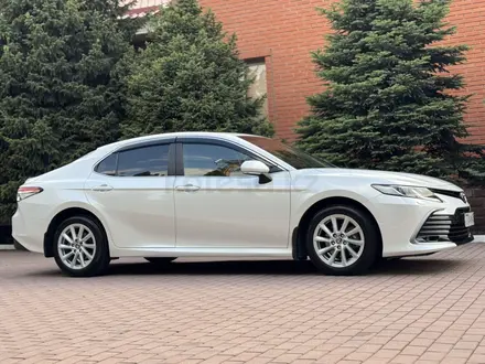 Toyota Camry 2021 года за 14 570 000 тг. в Алматы – фото 8