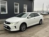 Toyota Camry 2017 года за 12 000 000 тг. в Атбасар – фото 2