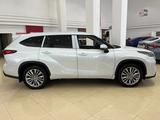 Toyota Highlander Luxe 2023 годаүшін36 900 000 тг. в Караганда – фото 4