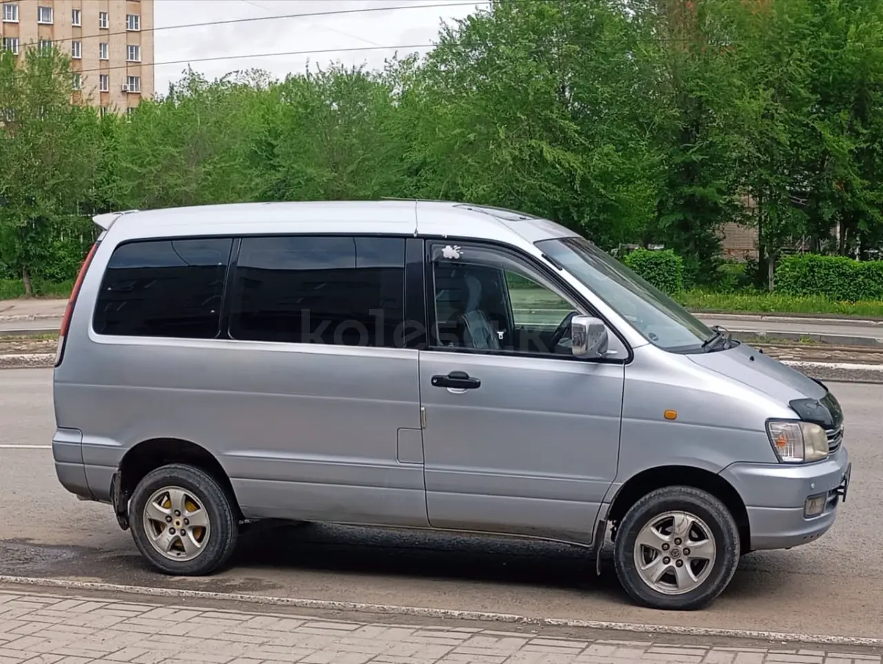 Toyota Town Ace Noah, 1997