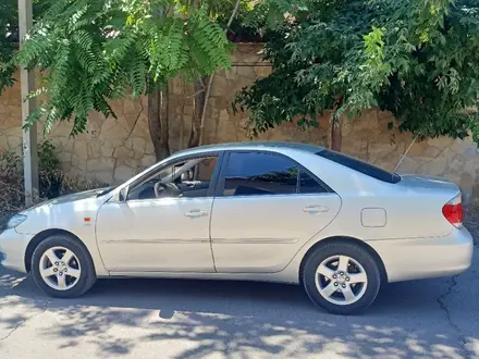 Toyota Camry 2004 года за 5 500 000 тг. в Шымкент – фото 2