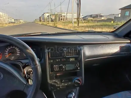 Toyota Carina E 1997 года за 1 650 000 тг. в Тараз – фото 3