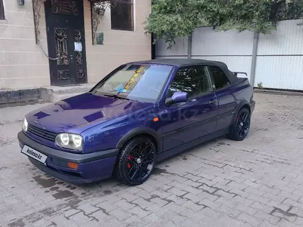 Volkswagen Golf 1994 года за 2 500 000 тг. в Актобе