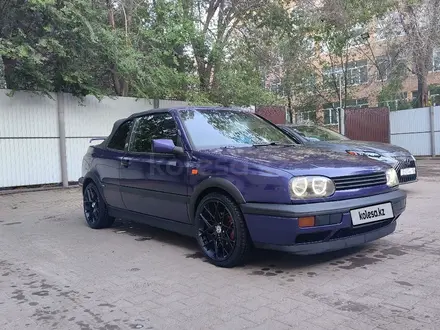 Volkswagen Golf 1994 года за 2 500 000 тг. в Актобе – фото 2