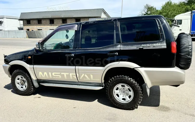 Nissan Mistral 1995 года за 2 200 000 тг. в Алматы