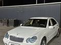 Mercedes-Benz C 200 2001 годаfor2 700 000 тг. в Алматы