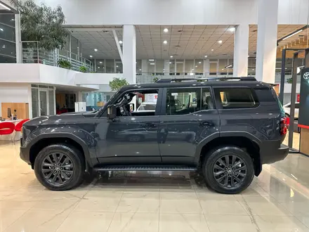 Toyota Land Cruiser Prado Luxe+ 2025 года за 48 150 000 тг. в Алматы – фото 15