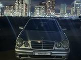 Mercedes-Benz E 230 1997 года за 2 100 000 тг. в Павлодар