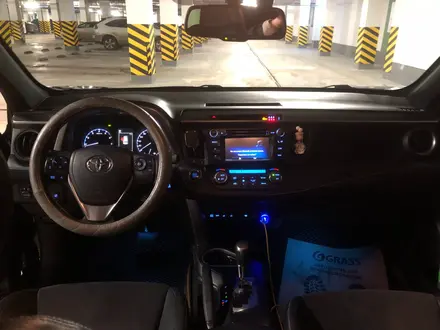 Toyota RAV4 2017 года за 11 650 000 тг. в Астана – фото 23