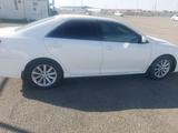 Toyota Camry 2014 года за 6 000 000 тг. в Атырау – фото 5
