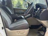 Toyota Alphard 2006 года за 11 000 000 тг. в Алматы – фото 2