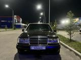 Mercedes-Benz E 260 1990 года за 1 400 000 тг. в Усть-Каменогорск – фото 2