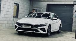 Hyundai Elantra 2023 года за 8 500 000 тг. в Актобе – фото 2
