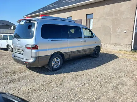 Hyundai Starex 2002 года за 2 500 000 тг. в Шиели – фото 3