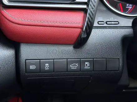 Toyota Camry 2018 года за 13 350 000 тг. в Атырау – фото 15