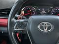 Toyota Camry 2018 годаүшін13 350 000 тг. в Атырау – фото 19