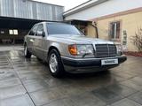 Mercedes-Benz E 230 1992 годаүшін2 500 000 тг. в Алматы – фото 4