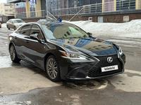 Lexus ES 350 2018 года за 23 600 000 тг. в Астана