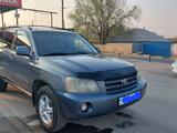 Toyota Highlander 2002 года за 6 000 000 тг. в Семей – фото 2