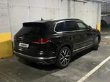 Volkswagen Touareg 2022 года за 25 500 000 тг. в Астана – фото 2
