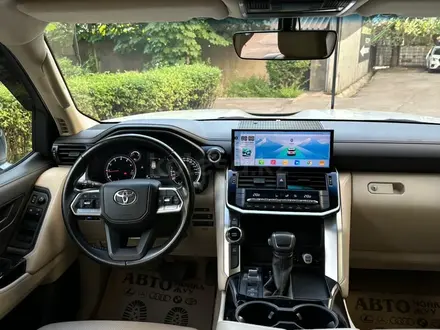 Toyota Land Cruiser 2022 года за 65 000 000 тг. в Алматы – фото 3