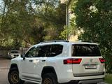 Toyota Land Cruiser 2022 годаүшін65 000 000 тг. в Алматы – фото 2