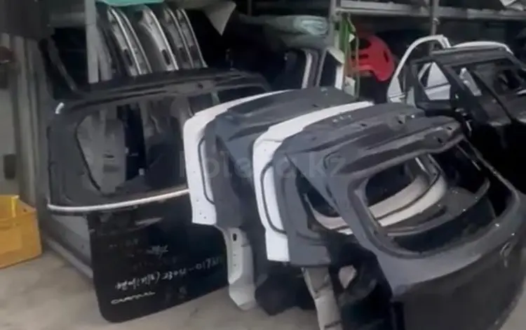 Крышка багажника на Хюндай Киа Генезис за 7 000 тг. в Астана