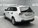 Mitsubishi Outlander 2016 года за 6 600 000 тг. в Атырау – фото 3