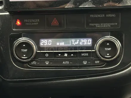 Mitsubishi Outlander 2016 года за 6 600 000 тг. в Атырау – фото 21