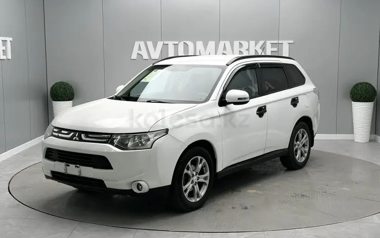 Mitsubishi Outlander 2016 года за 6 600 000 тг. в Атырау