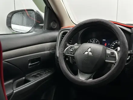 Mitsubishi Outlander 2016 года за 6 600 000 тг. в Атырау – фото 6